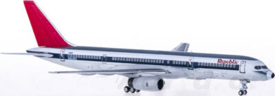 1:400 NG Model Republic BOEING 757-200 Passenger Aircraft Diecast Airplane Model