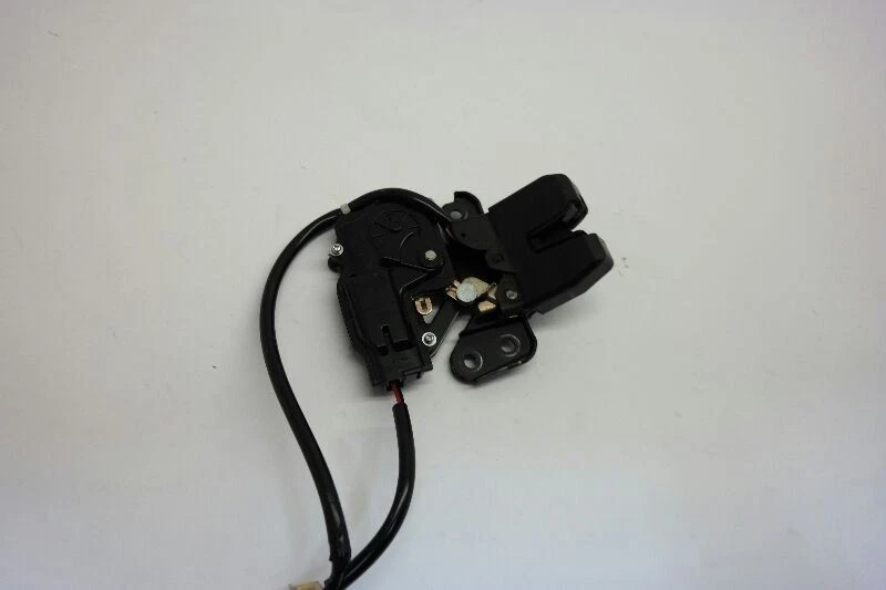05 2005 Scion TC Trunk Lid Lock Actuator Foto 4 de 4