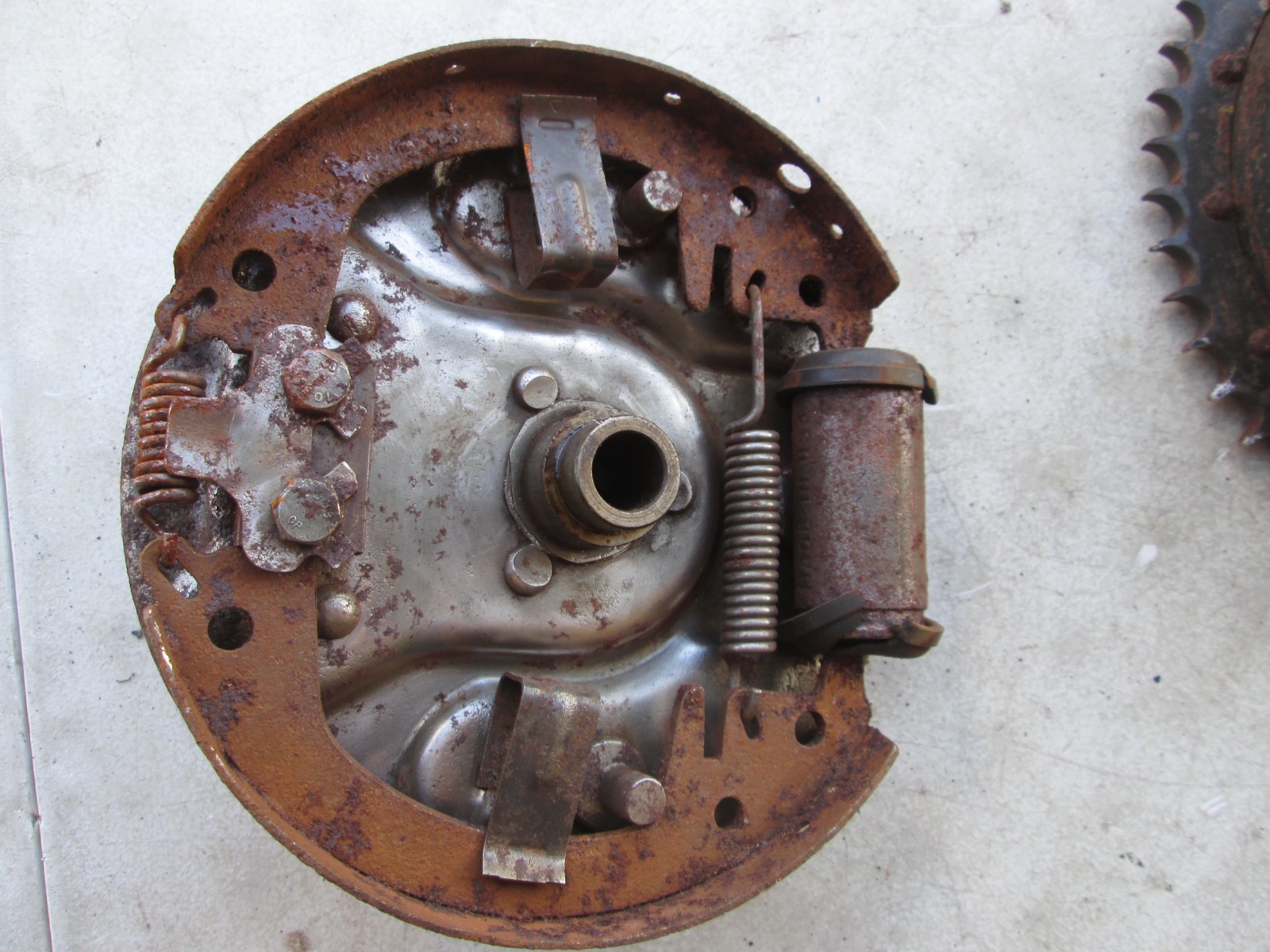 Harley-Davidson Early Juice Rear Drum Brake Assembly Panhead 1958-1961 OEM