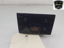 WARNING LIGHT SWITCH HAZARD LIGHT SWITCH VW Golf VIII (CD1) 2022 5H0925200K