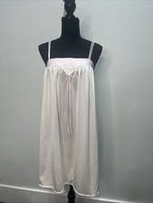 NWOT- VTG Lorraine Pink and White Nylon Embroidered Nightgown Medium