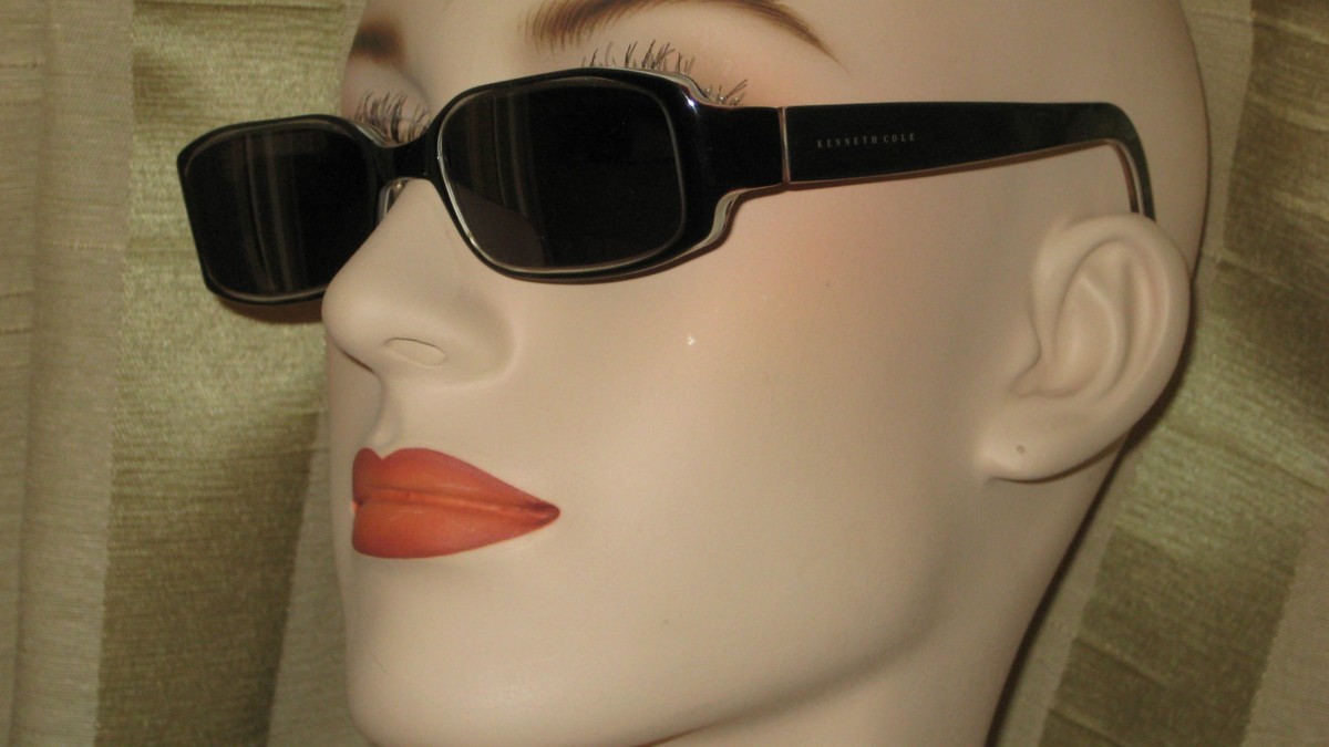 Kenneth Cole L135 City of Angels Square Plastic Sunglasses  display picture 2
