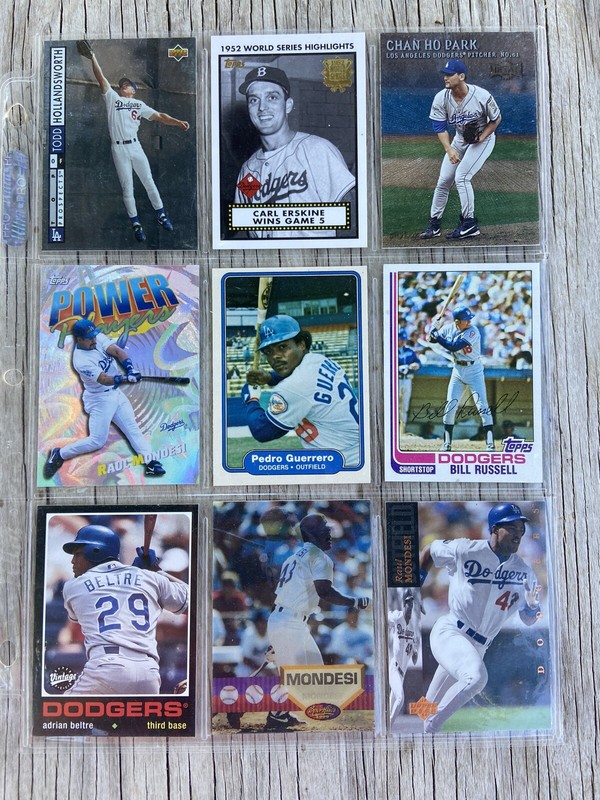 BASEBALL CARDS, Los Angeles Dodgers, 36 CARD LOT