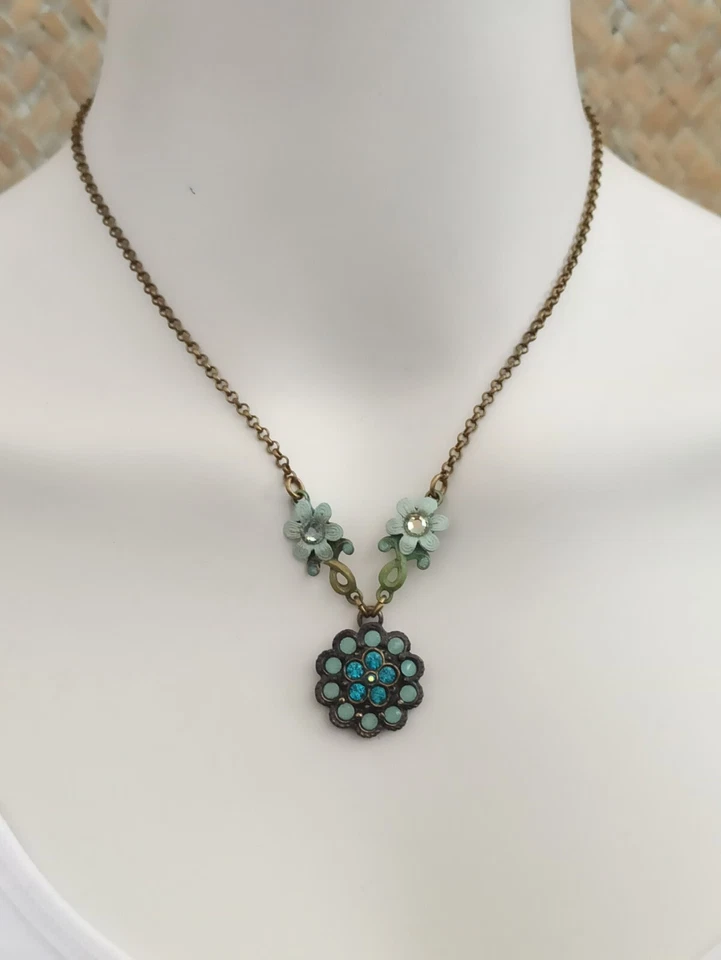 Michal Negrin Necklace Pastel Green Ice Blue Crystals Flower Romantic Retro VTG - Image 2 of 4