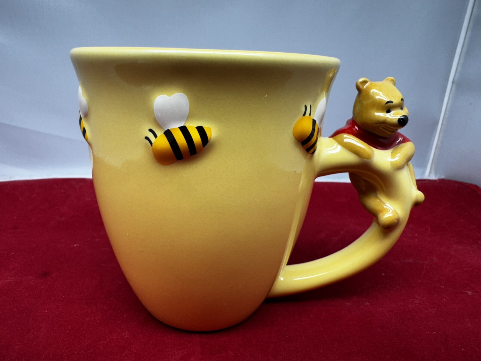 Vintage Disney 3D Winnie The Pooh Bees Coffee Mug Tea Cup Preowned