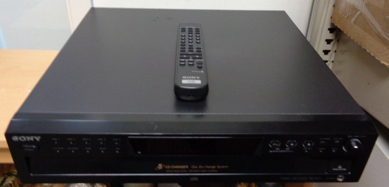 Sony CD 5-Disc Changer CDP-CE375 Carousel Disc Change System Works W/Remote