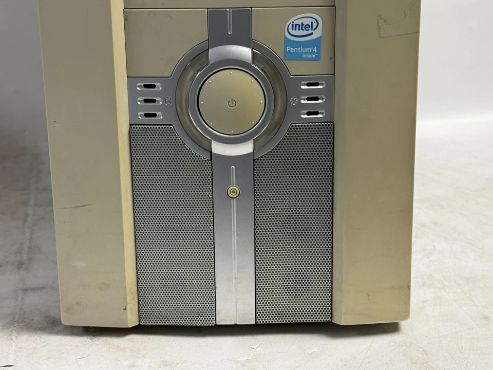 Vintage Beige ATX PC case w/ floppy - Image 3 of 4