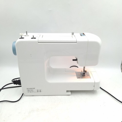 Bush DF3024 Sewing Machine With Pedal And Manual - Picture 9 of 13