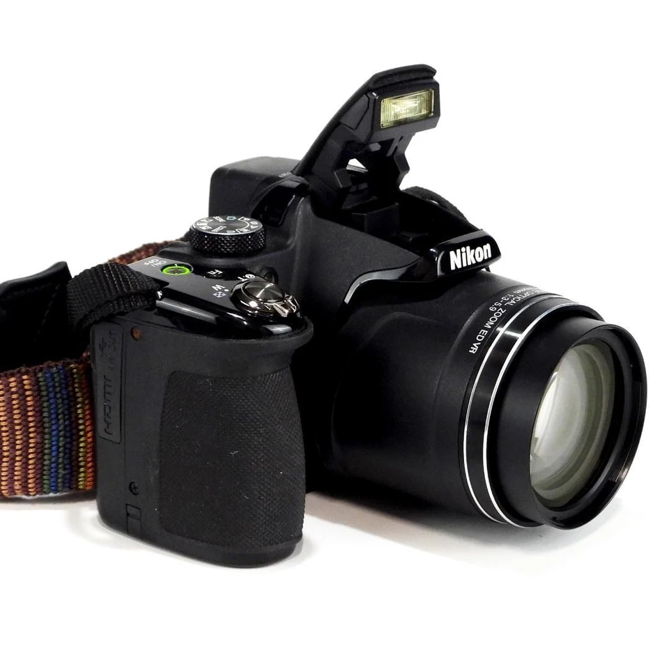 Cámara digital compacta Nikon COOLPIX P520 zoom 42x video HD de 18 MP Foto 3 de 4