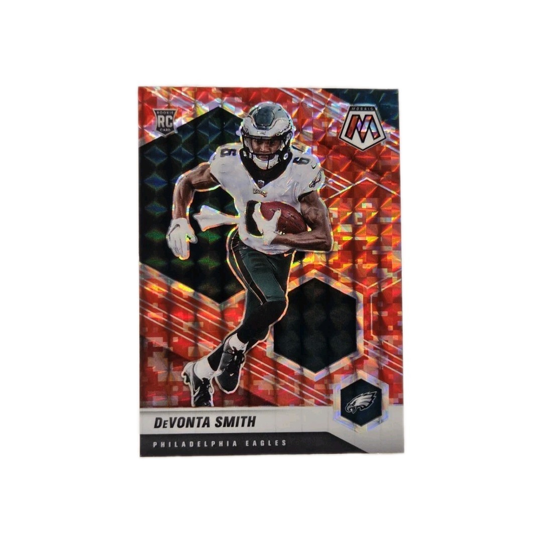 2021 Panini Mosaic - Rookies Devonta Smith #305 Camo Red Mosaic Prizm (RC)