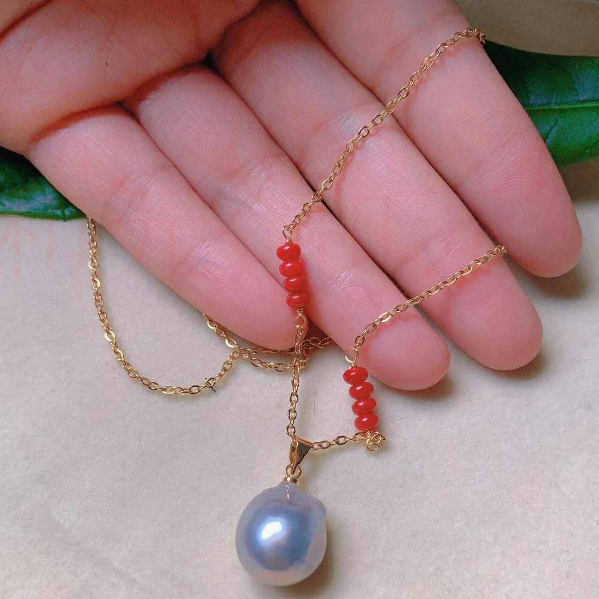 Fashion natural white round pearl South red beads gold necklace