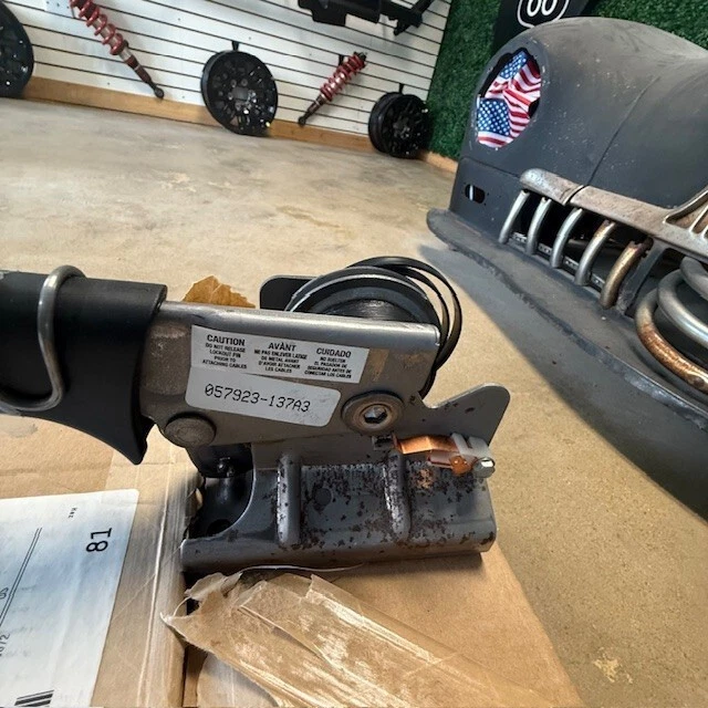 1PC OEM Emergency Parking Brake Handle Lever 2007-2010 Jeep Wrangler 52059887AE - Image 3 of 4