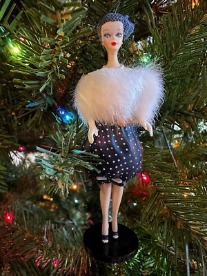 1999 Hallmark Christmas Ornament Barbie Gay Parisienne 6th in
