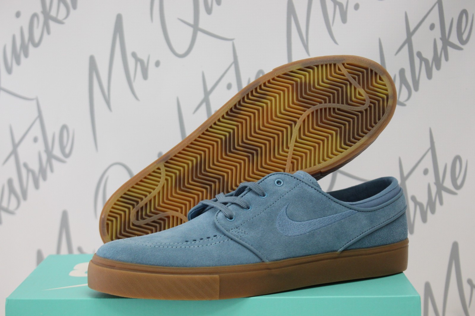NIKE SB ZOOM STEFAN JANOSKI SZ 9 NOISE AQUA THUNDER BLUE DARK GUM 333824 420 NIKE SB ZOOM STEFAN JANOSKI SZ 9 NOISE AQUA THUNDER BLUE DARK GUM 333824 420