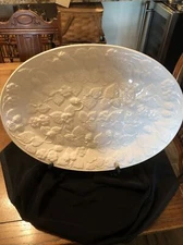 Sanor Ceramica White Strawberry Embossed Platter White 18 3/4 x 14 1/4 Portugal