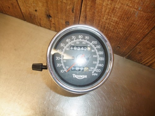 Triumph Legend 900 TT Deluxe, 1999(T) Speedometer Odometer Ex Cond #265 - Picture 2 of 9