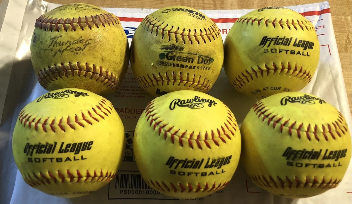 Balle De Softball Dudley Thunder WS12 Officielle Vintage - Neuve Dans Sa Boîte, Jamais Utilisée