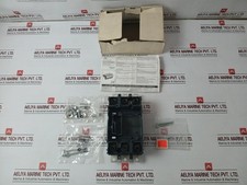 SCHNEIDER ELECTRIC LV429266 3 Pole Plug in Base Compact NSX100-250