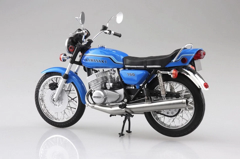 AOSHIMA 1/12 Scale kawasaki 750SS MACH IV Blue Motorcycle Diecast Model Toy  - Bild 2 von 4