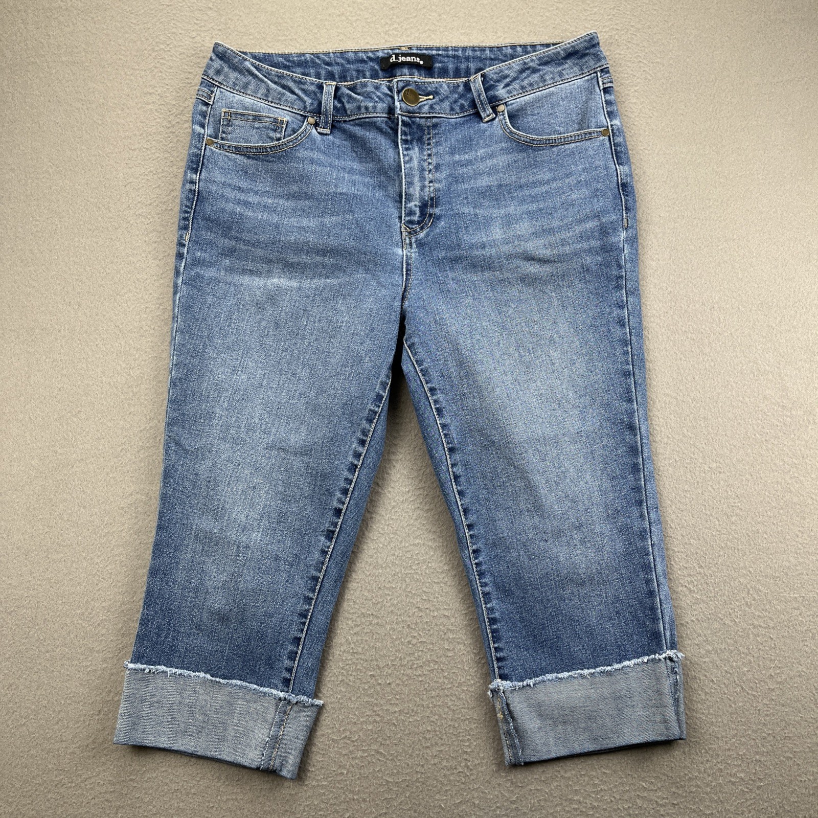 Women&rsquo;s Size 10 Capri Jeans Blue Stretch Denim Mid-rise