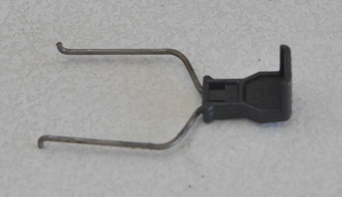 BMW E46 Compact (01-04) Splint Halterung Ausgleichsbehälter Kühler #31651-B134