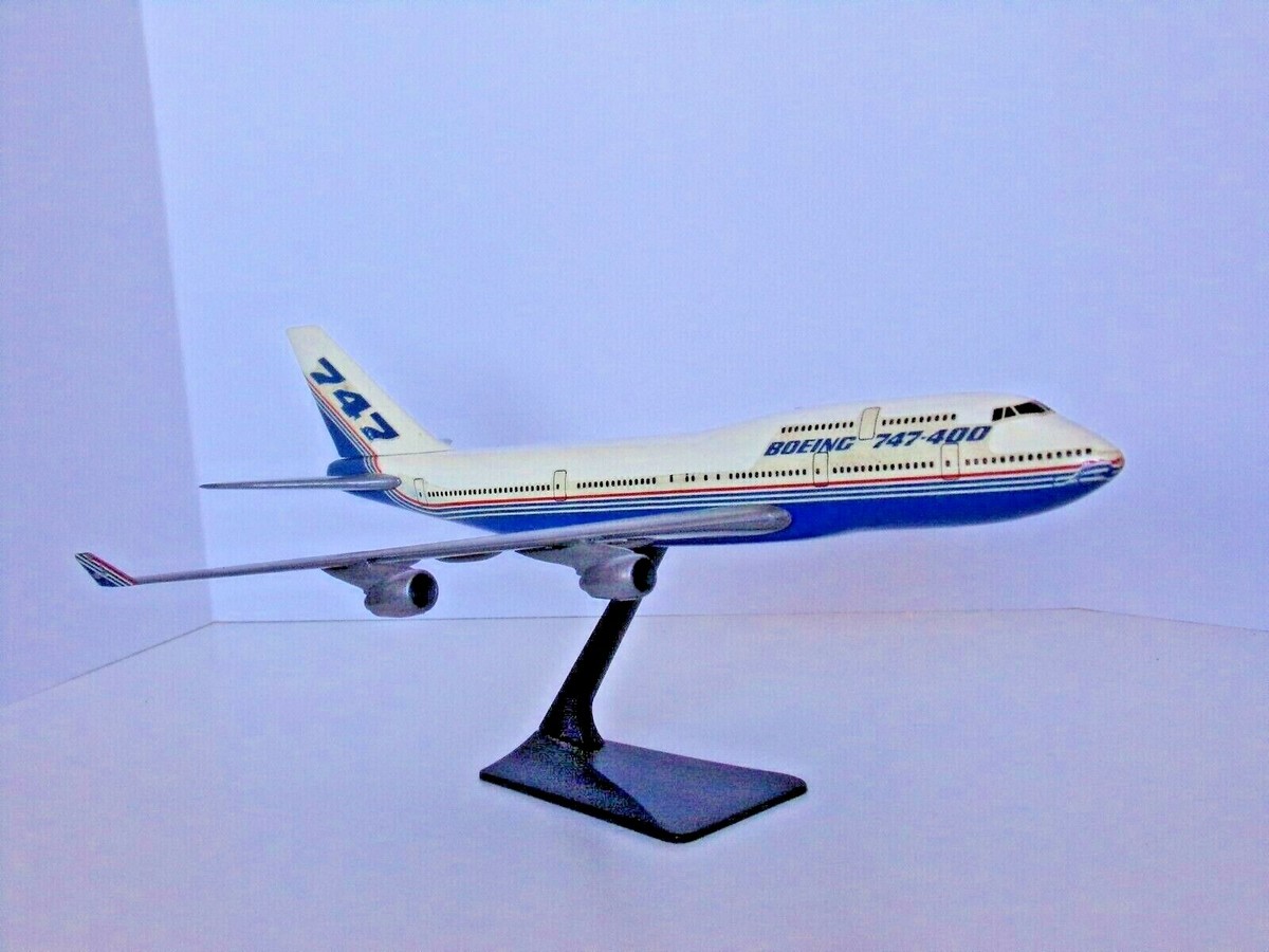Vintage Boeing 747-400 Aircraft Model Scale 1:250 | eBay