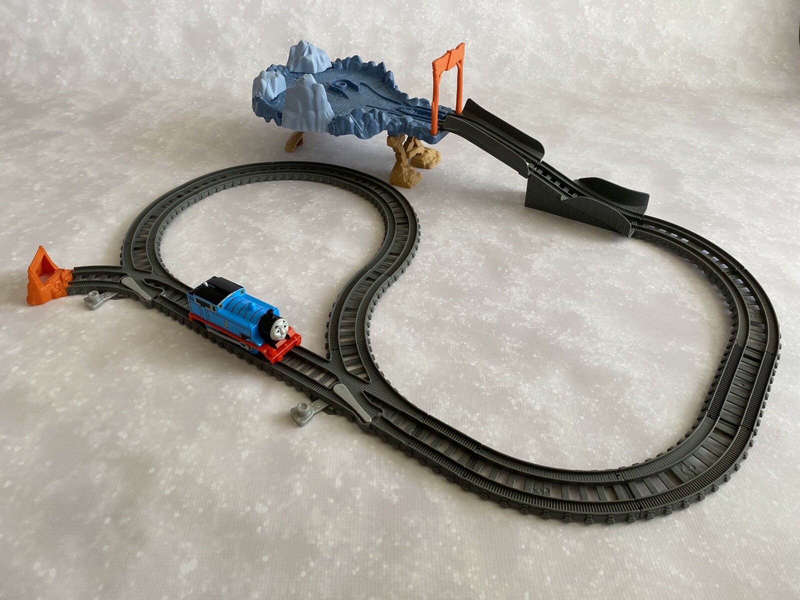 thomas close call cliff set