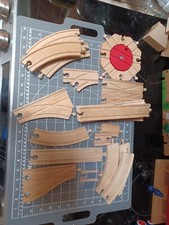 Thomas The Tank Engine Wooden Railway L7 21pc Roundhouse Switch Straight Curve