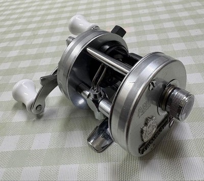 abu garcia ambassadeur 5600 bcx CA Factory Tuned Black (Right) Reel Size:4000 Abu Garcia Round Baitcast Quantum | Tour Edition abu garcia