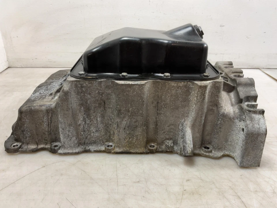 Jeep JL Wrangler OEM 2.0L Upper and Lower Oil Pan 2018-2023 046383 - Image 4 of 4