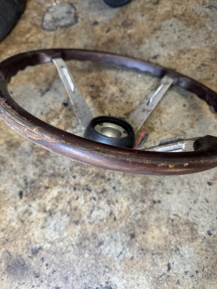 Volante Alfa Romeo Spider 1973 a 1980 - Imagem 2 de 4