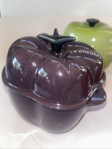 LeCreuset Set Of 4 Mini Petite Vegetable Casseroles Fruit Cocottes W/ Lids - Picture 3 of 14