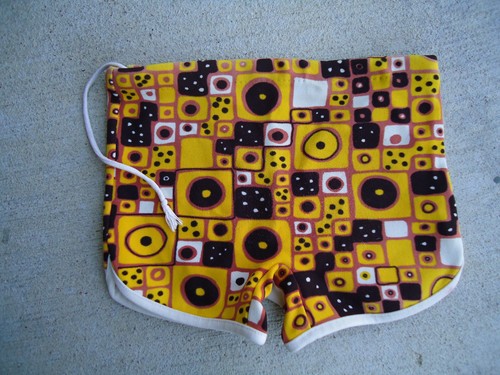 Vintage Boy's Swimsuit swimwear Gold and Brown - thick material from 1970's - Picture 5 of 7