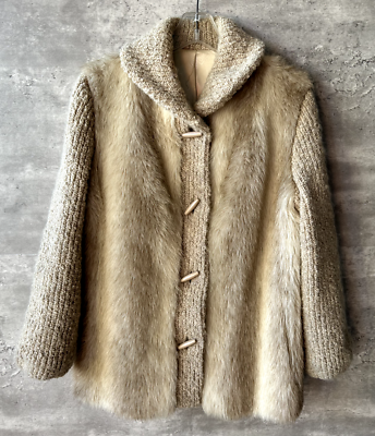 Vintage 1970s D'Esprit Dubrowsky & Perlbinder Toggle Fur Coat Size