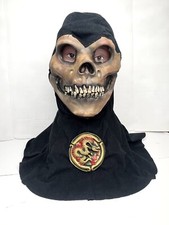 2004 Mario Chiodo Studios Halloween Scary Skeleton Mask
