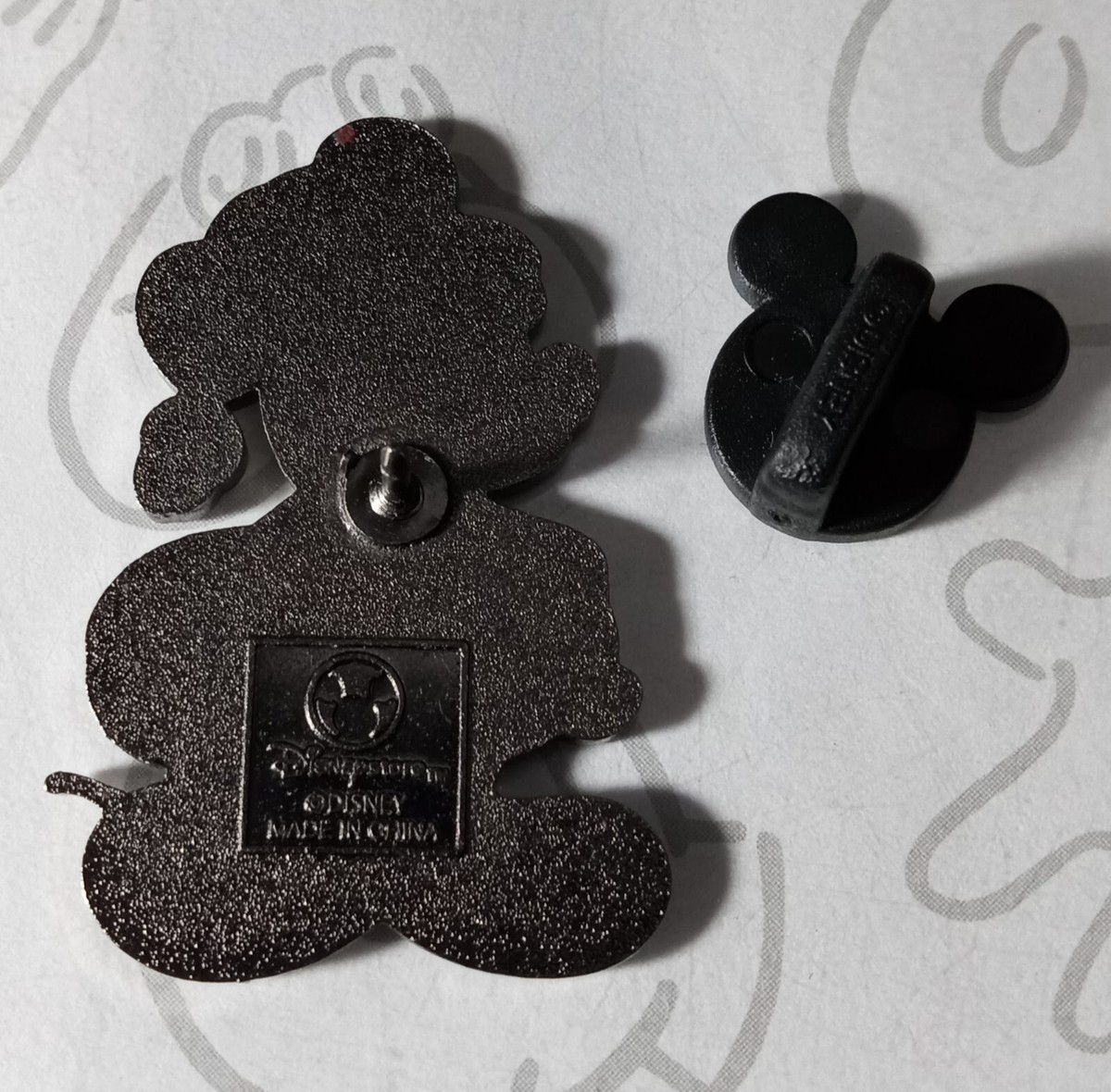 Santa Claus Mickey Mouse Sack of Presents Christmas Holiday Disney Pin 57176 - Main Image