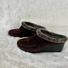 What’s What by AEROSOLES  Coffee Suede Faux Fur Trim Wedge Women's Size 6.5 M