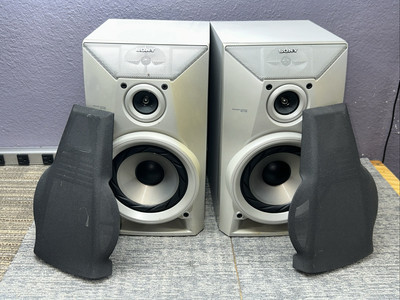 Sony SS-F150 Bookshelf Speakers 3 Way Bass Reflex Stereo