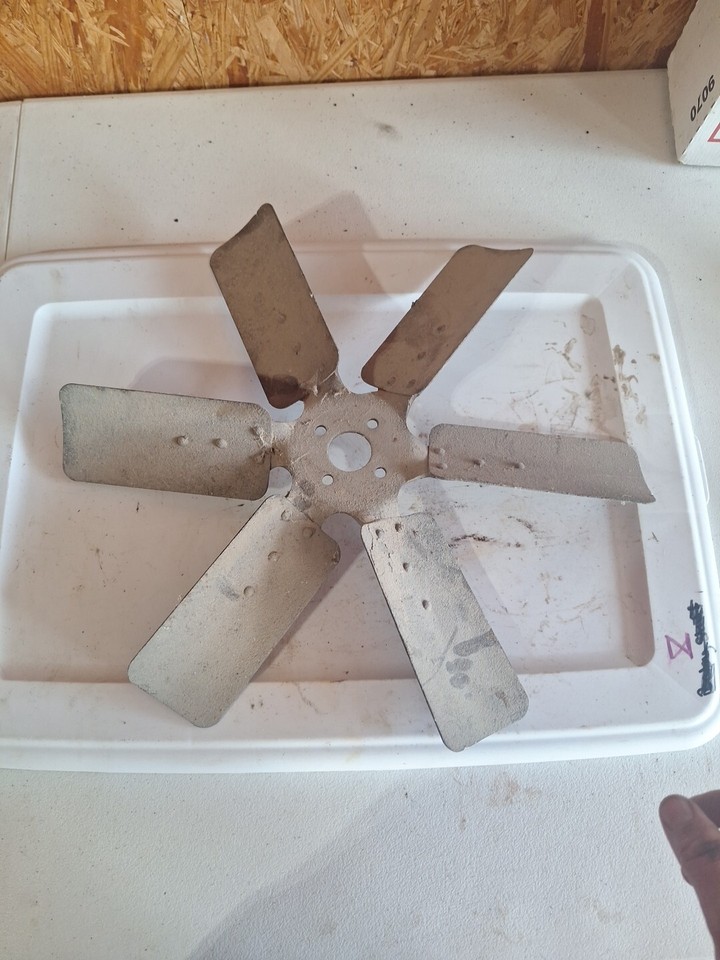 VINTAGE MASSEY HARRIS 44 GAS TRACTOR 6 BLADE ENGINE FAN Continental