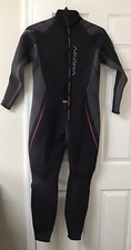 Akona Black Wetsuit Size 13/14 - PRE OWNED