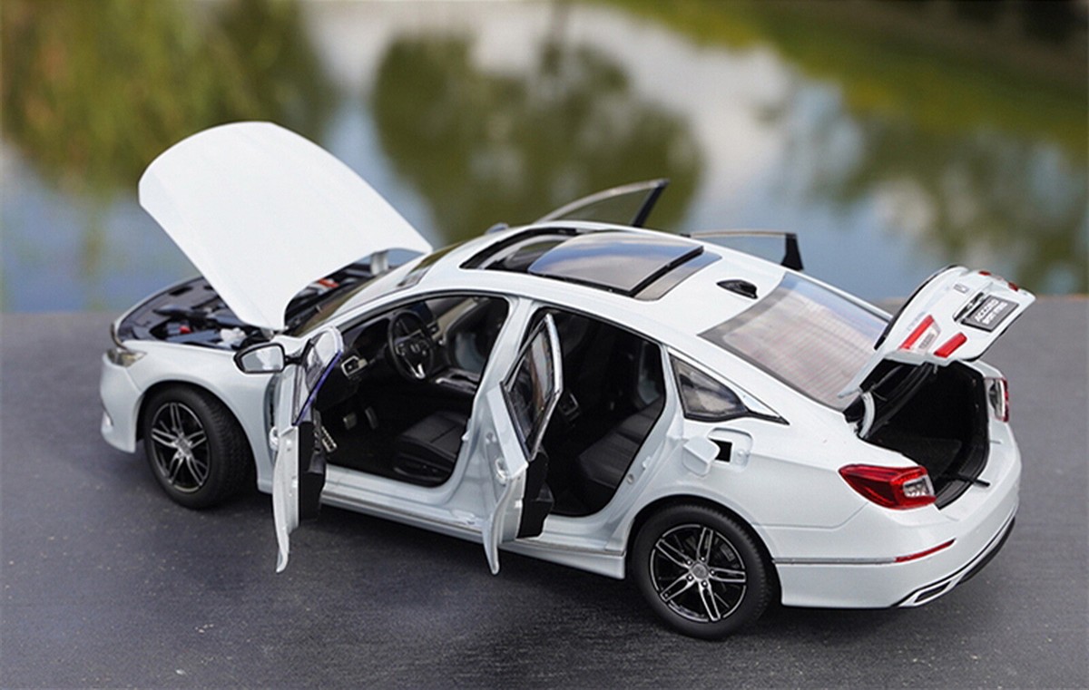 Honda Accord 1/18 ミニカー ホワイト $_12.JPG?set_id=8800005007