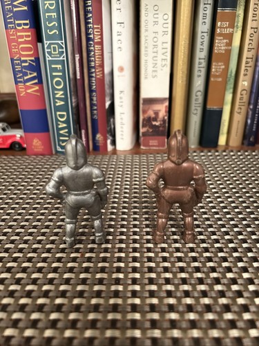 Vintage 1950s Ajax Archer Hard Plastic Spacemen 3" Spaceman Action Figures - Bild 4 von 4