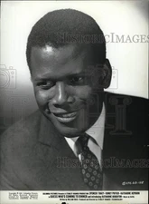 1967 Press Photo Sidney Poitier stars in "Guess Who's Coming to Dinner"