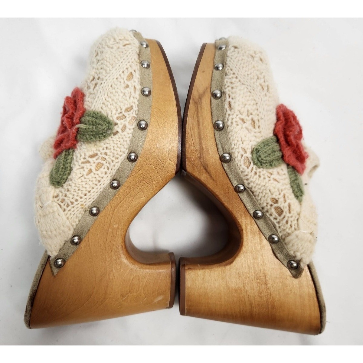 Steve Madden Women's Sz. 7 Magnify Floral Crochet Wooden Platform