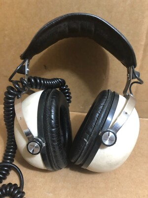 Pioneer SE-50 Stereo Headphones 2 Way With Case Vintage Made Pioneer SE-50 Stereo Headphones 2 Way With Case Vintage Made