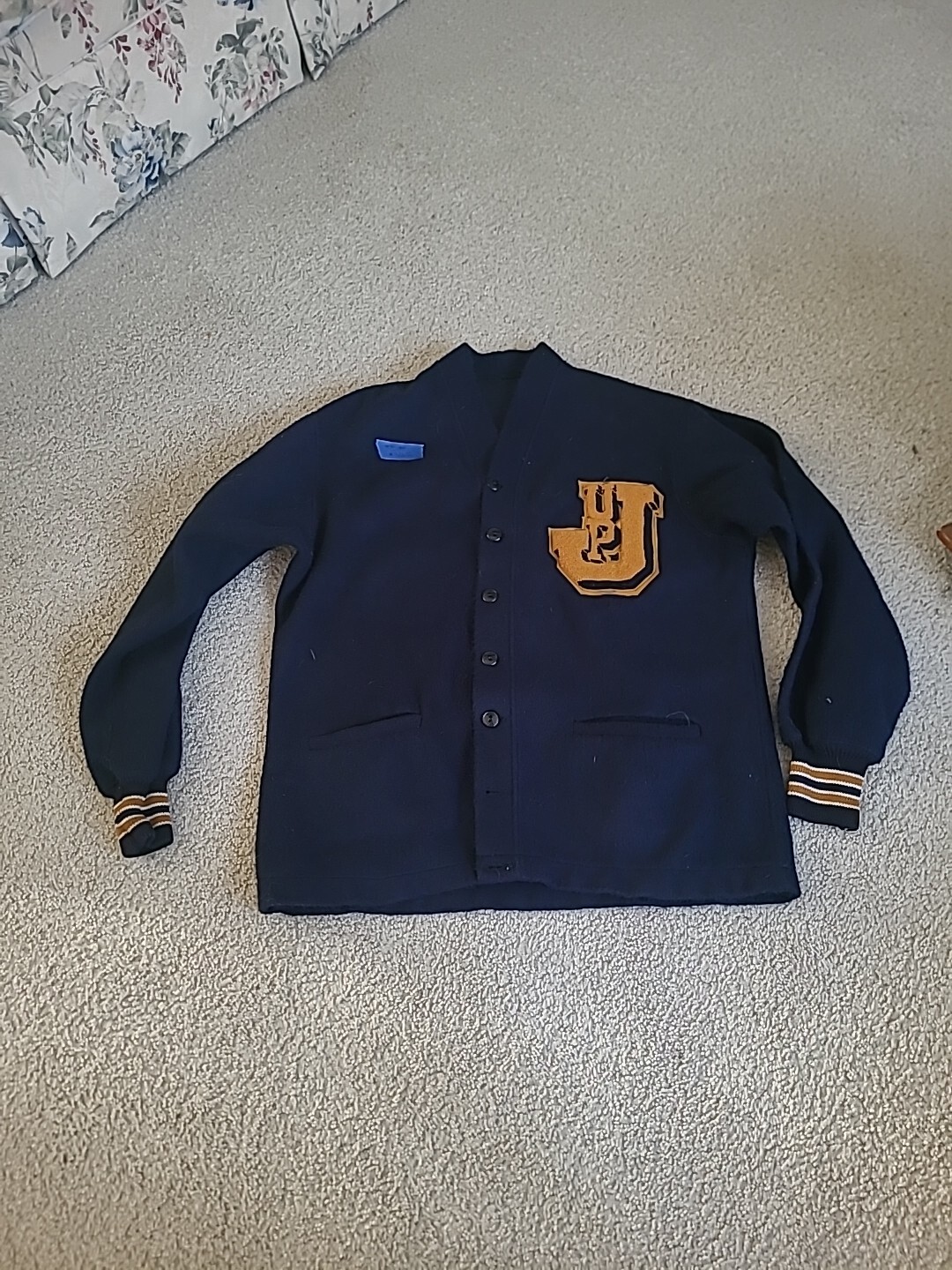 Picture 1 of 5