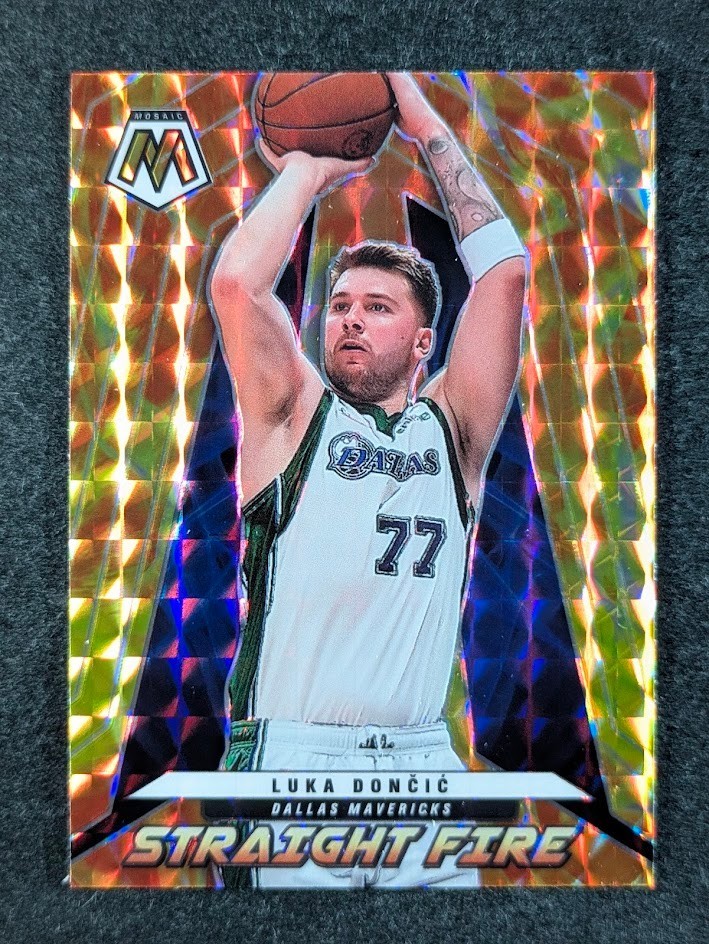 2021-22 Panini Mosaic LUKA DONCIC Prizm SP Straight Fire Dallas Mavericks #13