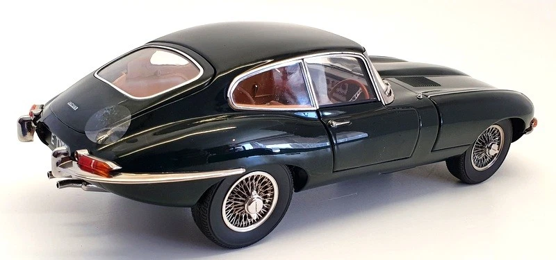 Kyosho 1/18 Scale 08954G - 1961 Jaguar E Type Coupe - Racing Green - Image 2 of 4