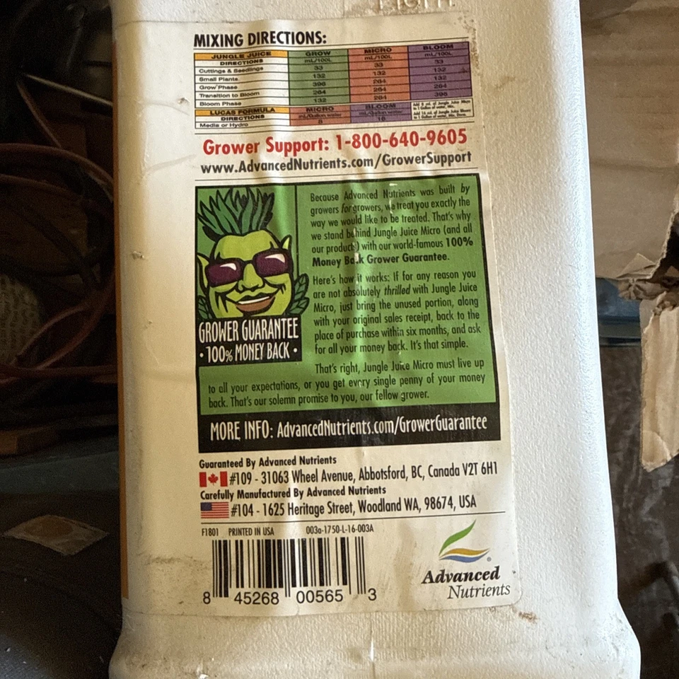 Nutrientes Avanzados, Jugo de Selva MICRO Fertilizante, 2.6 Galones Foto 2 de 3