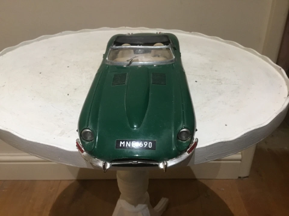 Tonka Polistil 1/16 Scale Jaguar XK E-Type Roadster Model Green - Image 2 of 4
